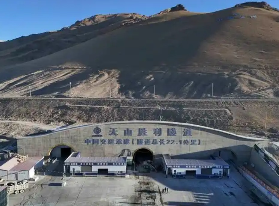 天山勝利隧道